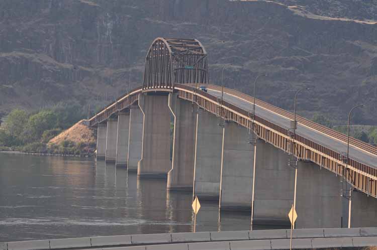 Columbia River bridge